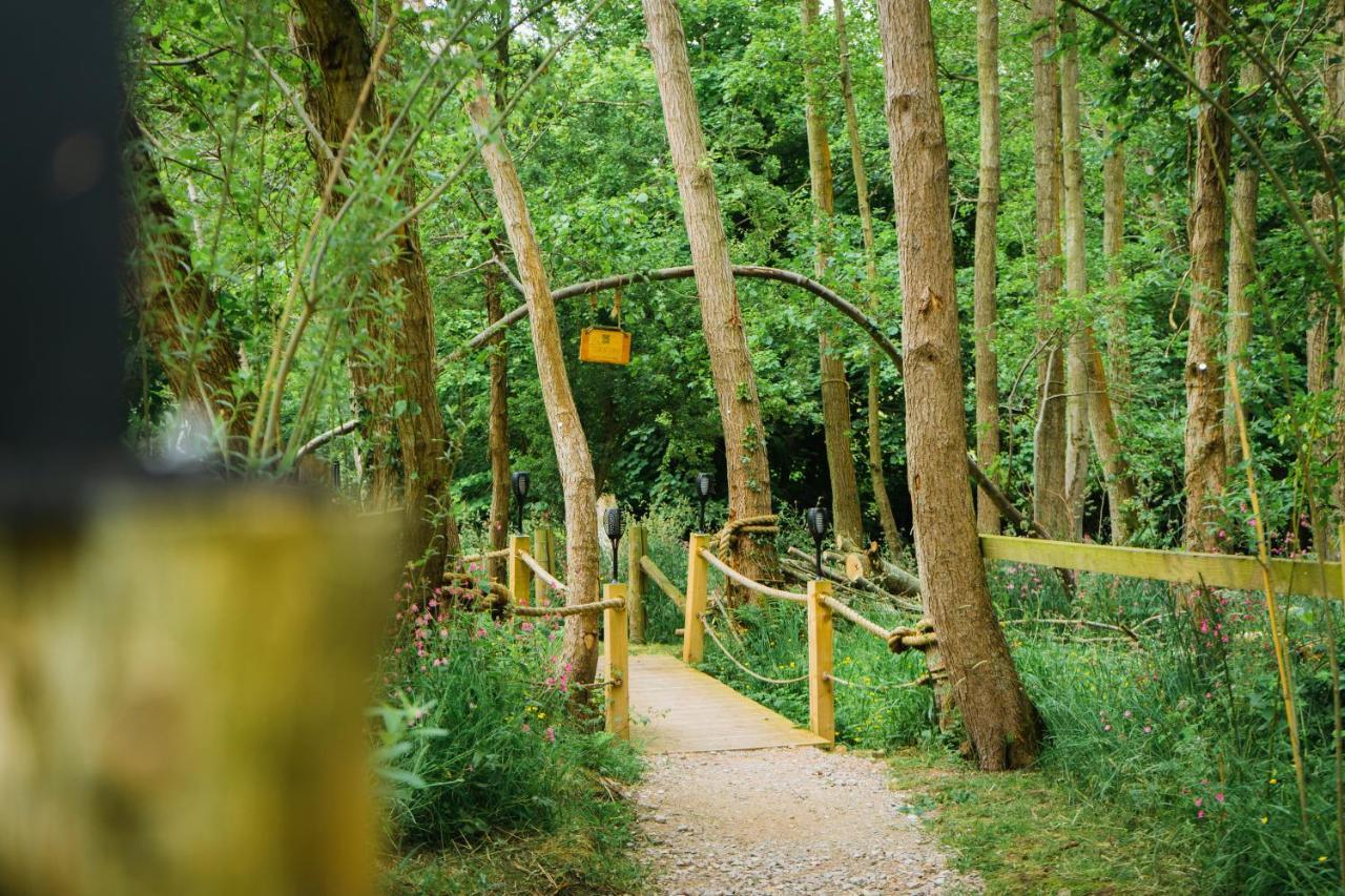 Emlyn'S Coppice - Luxury Woodland Glamping Villa Holywell  Luaran gambar